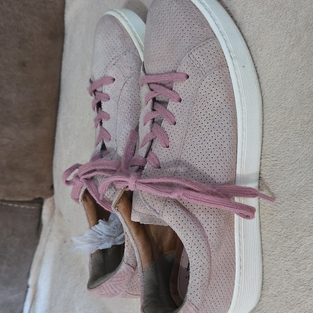Sofft Suede Leather Tennis Shoes